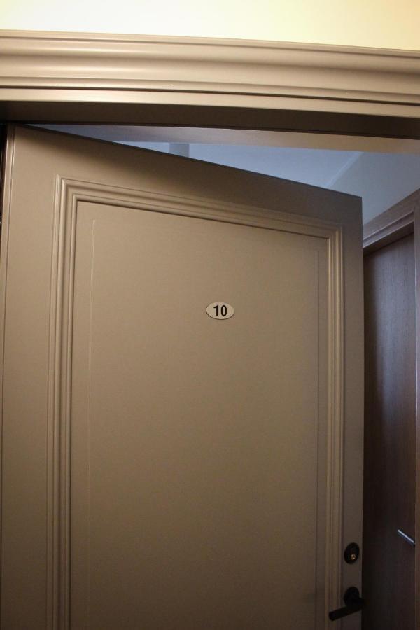 Emajoe Keeltekool Apartment Tartu Bagian luar foto