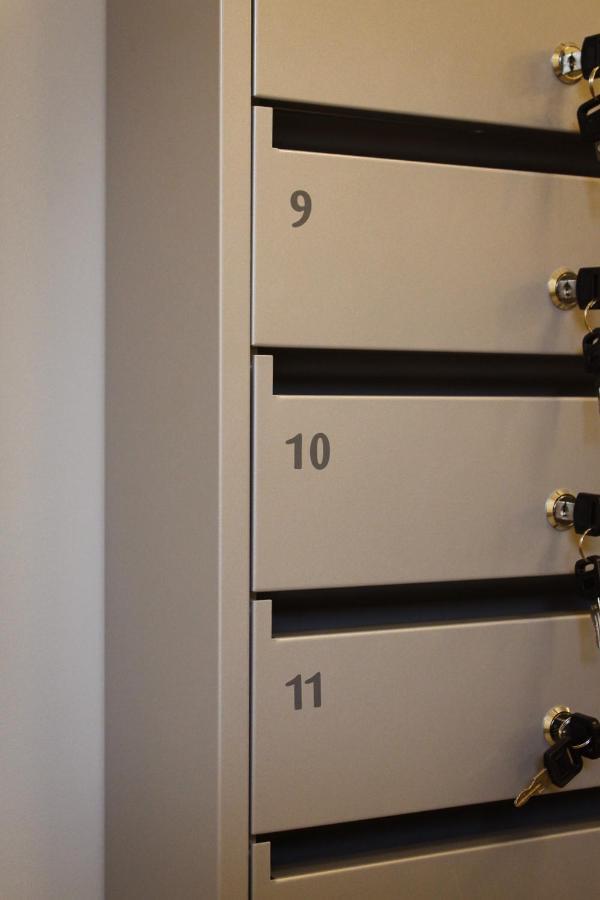 Emajoe Keeltekool Apartment Tartu Bagian luar foto