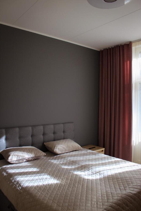 Emajoe Keeltekool Apartment Tartu Bagian luar foto