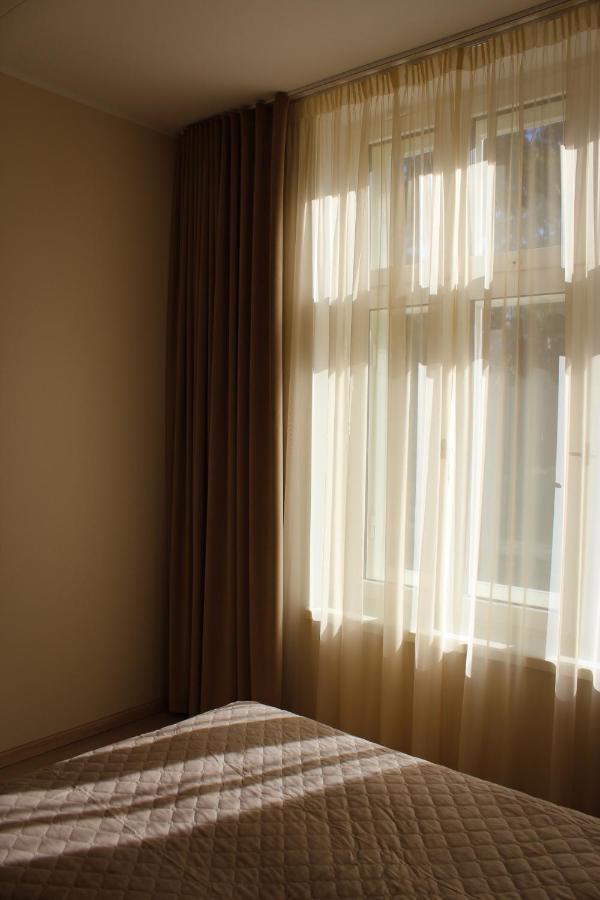 Emajoe Keeltekool Apartment Tartu Bagian luar foto