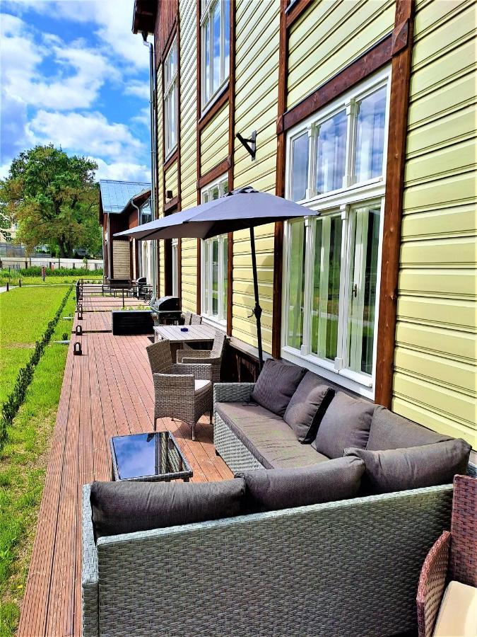 Emajoe Keeltekool Apartment Tartu Bagian luar foto