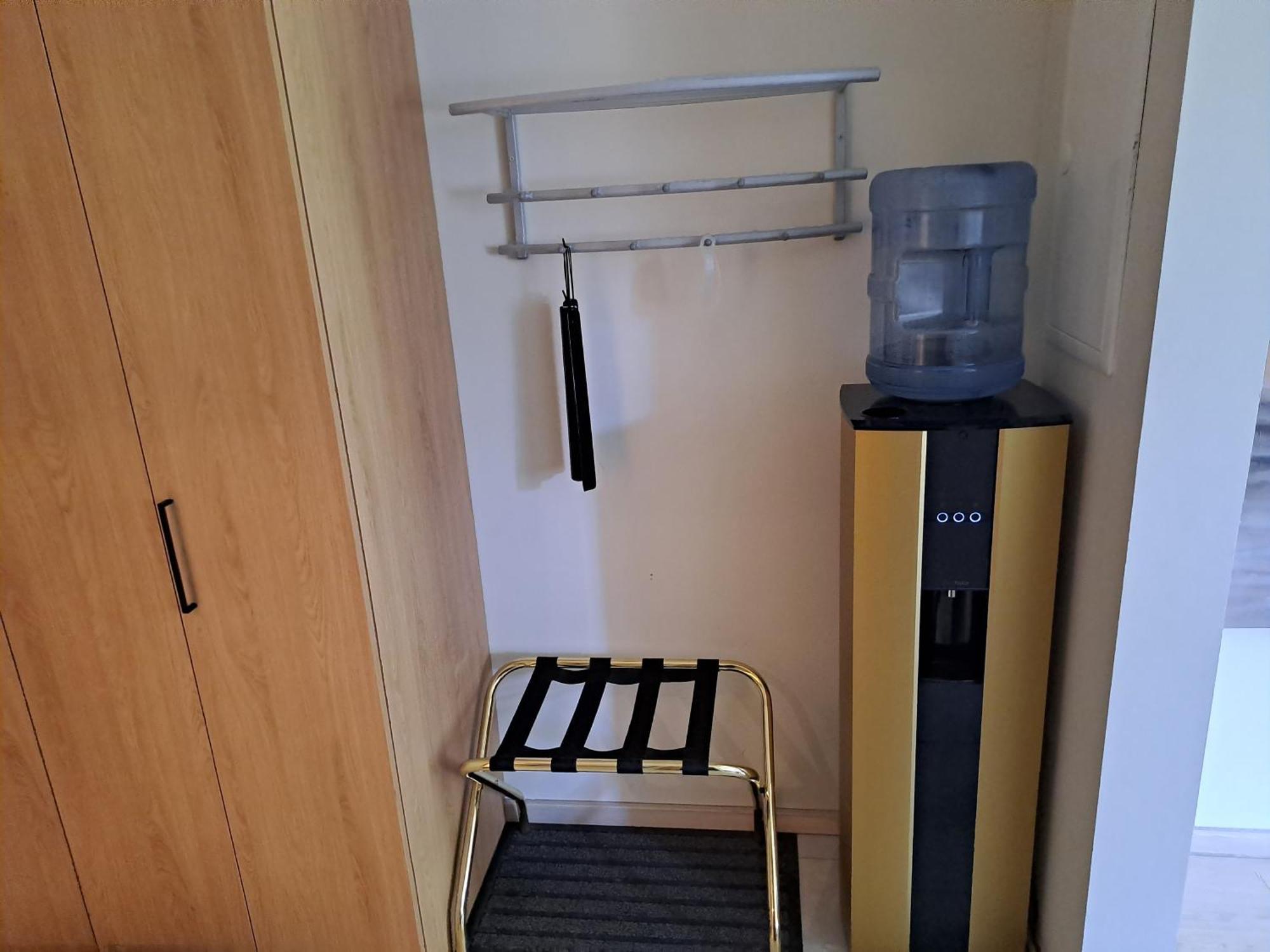 Emajoe Keeltekool Apartment Tartu Bagian luar foto